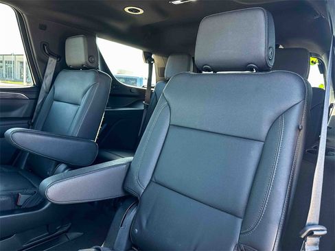 Used 2023 Chevrolet Tahoe LT w/ Luxury Package image 16