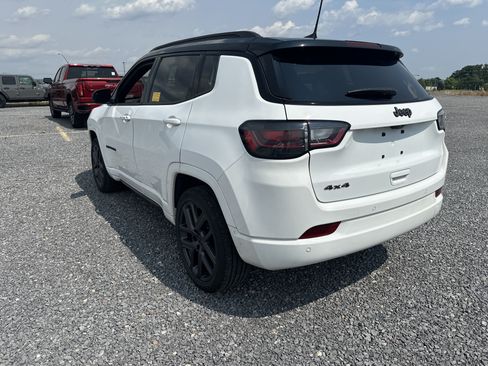 Used 2025 Jeep Compass Limited w/ High Altitude Package AWD/4WD image 3
