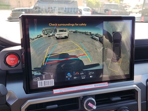New 2026 Toyota 4Runner 4WD image 15