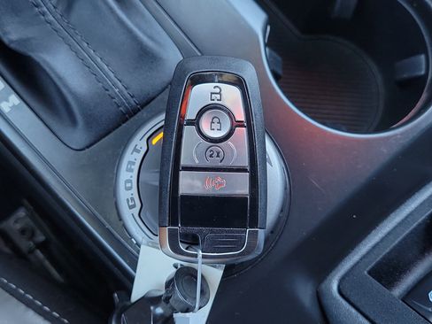 Certified 2025 Ford Bronco Outer Banks AWD/4WD image 29