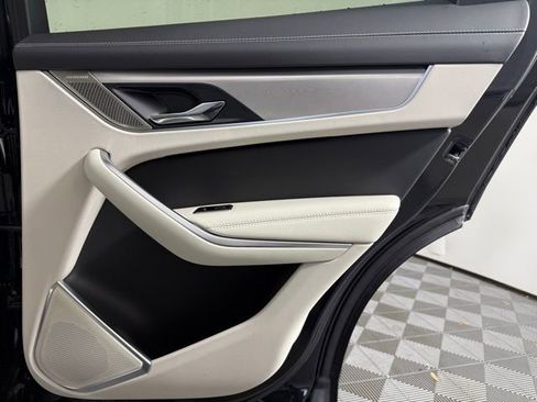 Used 2025 Jaguar F-PACE R-Dynamic S image 30