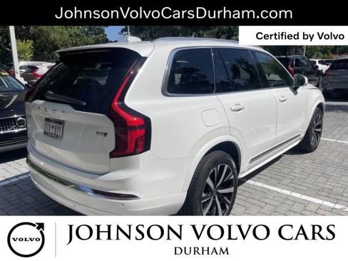 Used 2025 Volvo XC90 B5 Core AWD/4WD image 3