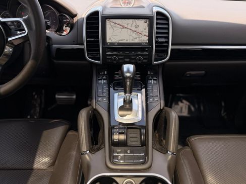 Used 2016 Porsche Cayenne S AWD/4WD image 28