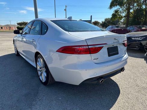 Used 2016 Jaguar XF R-Sport image 7
