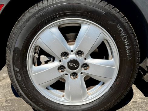 Used 2015 MINI Cooper 2-Door Hardtop image 6