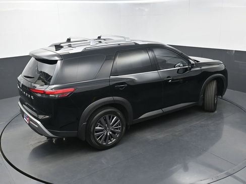 Used 2024 Nissan Pathfinder SL w/ SL Premium Package image 38