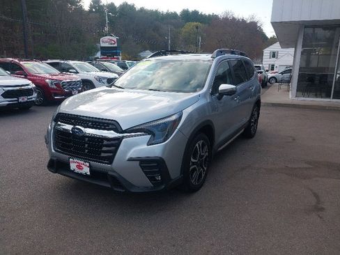 Used 2023 Subaru Ascent Limited w/ Technology Package image 4