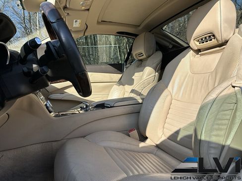 Used 2014 Mercedes-Benz SL 550 image 16