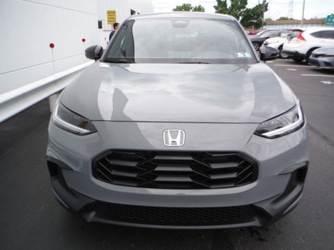 Used 2024 Honda HR-V Sport image 4