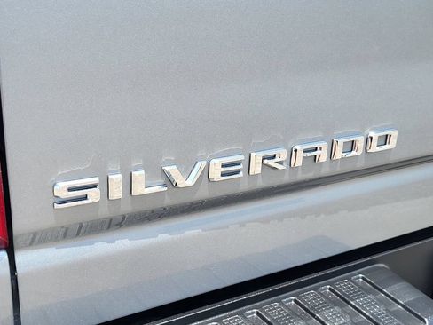 Used 2025 Chevrolet Silverado 2500 LT AWD/4WD image 8