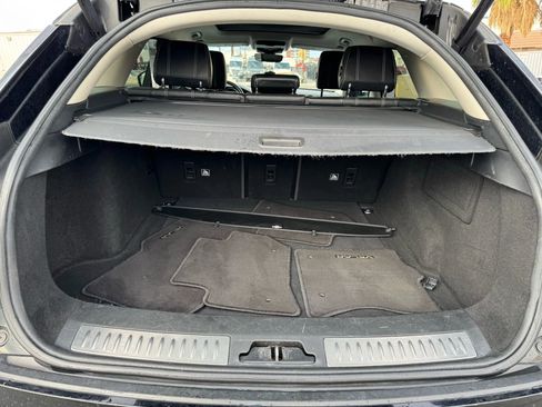 Used 2020 Land Rover Range Rover Velar S image 33