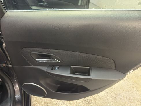 Used 2015 Chevrolet Cruze LTZ w/ Sun, Sound and Sport Package FWD image 23