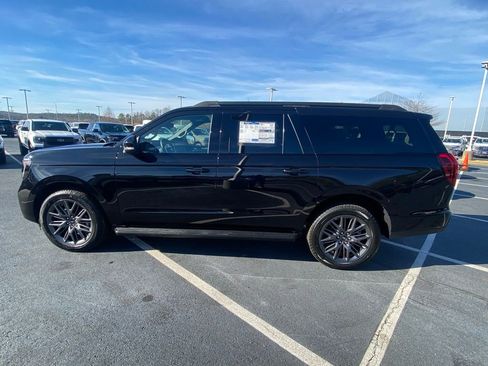 New 2026 Ford Expedition Max Platinum w/ Stealth Appearance Package image 4