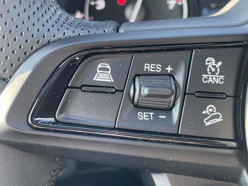 Used 2022 Alfa Romeo Stelvio Ti image 11