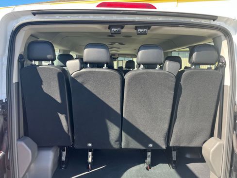 Used 2023 Ford Transit 350 XLT image 30