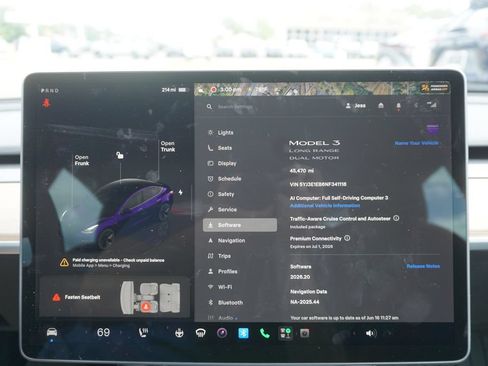 Used 2022 Tesla Model 3 Long Range AWD/4WD image 9