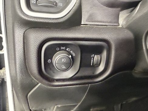 Used 2024 RAM 2500 Big Horn w/ Off Road Package AWD/4WD image 21