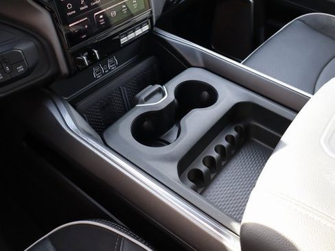 Used 2025 RAM 2500 Laramie image 30