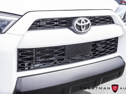 Used 2020 Toyota 4Runner TRD Off-Road Premium image 23