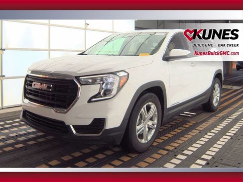 Used 2024 GMC Terrain SLE image 19