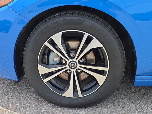 Used 2023 Nissan Sentra SV w/ All-Weather Package FWD image 9