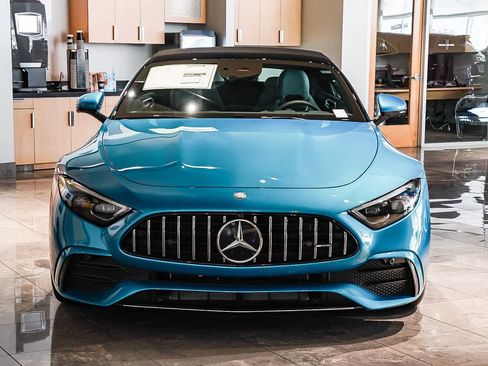 Used 2025 Mercedes-Benz SL 43 AMG image 2