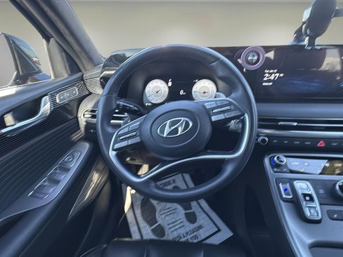 Used 2024 Hyundai Palisade Calligraphy image 11