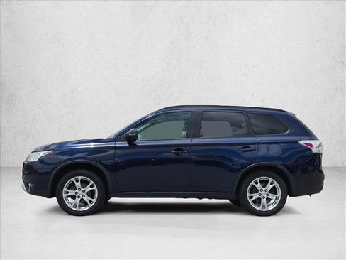 Used 2015 Mitsubishi Outlander SE AWD/4WD image 9