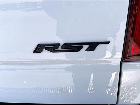 Used 2024 Chevrolet Silverado 1500 RST image 31