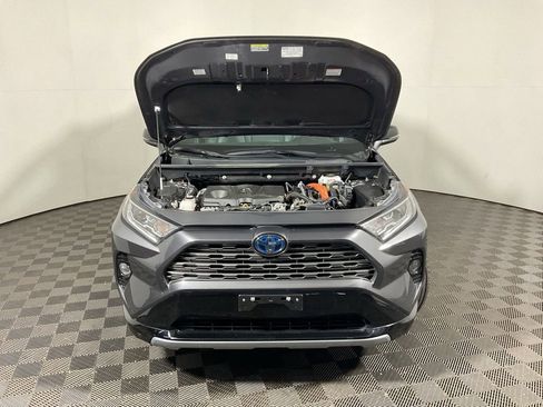 Used 2020 Toyota RAV4 XSE w/ Carpet Mat Package AWD/4WD image 11
