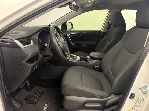 Used 2025 Toyota RAV4 LE FWD image 14