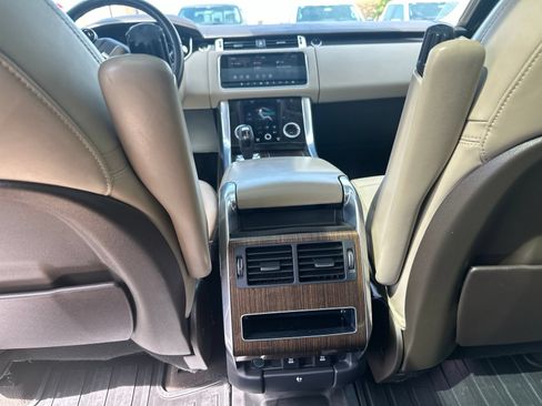 Used 2018 Land Rover Range Rover Sport HSE AWD/4WD image 13