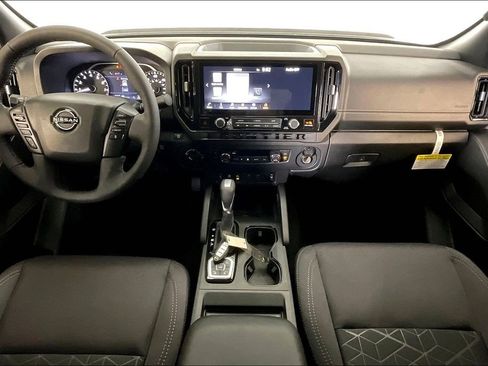 New 2026 Nissan Frontier SV w/ SV Convenience Package image 2