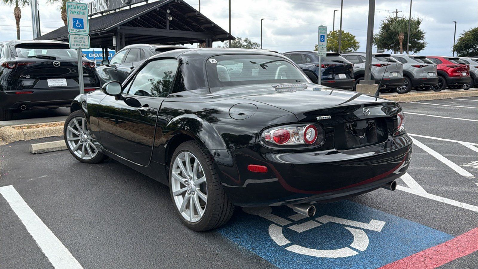 Used 2007 MAZDA MX-5 Miata Grand Touring w/ Premium Pkg RWD image 16