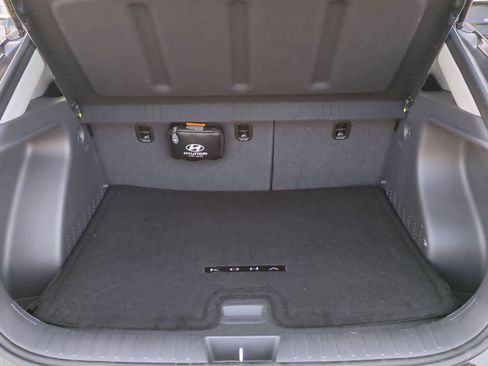 Certified 2025 Hyundai Kona SEL image 32