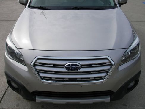 Used 2017 Subaru Outback 2.5i Limited AWD/4WD image 13