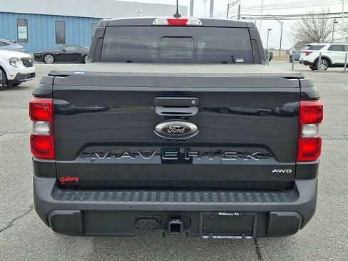 Used 2024 Ford Maverick Lariat w/ Black Appearance Package image 5