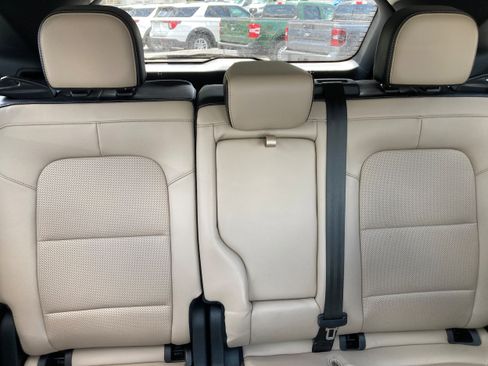 Used 2022 Ford Escape SEL image 11