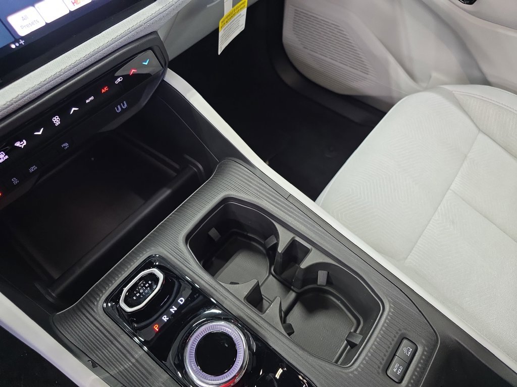 New 2026 Jeep Cherokee Laredo AWD/4WD image 25