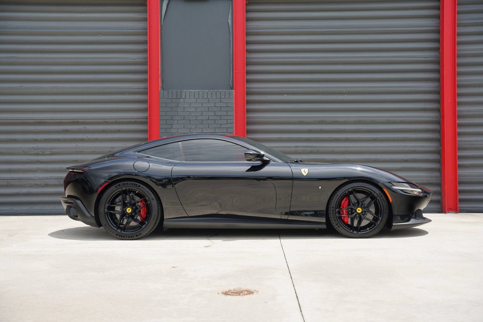 Used 2023 Ferrari Roma RWD image 8