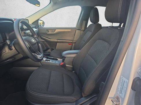 Used 2025 Ford Escape Active AWD/4WD image 15