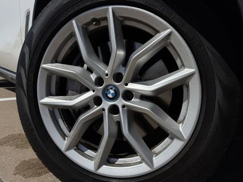 Used 2022 BMW X5 xDrive45e w/ Luxury Seating Package image 10