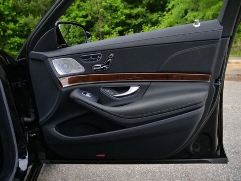 Used 2015 Mercedes-Benz S 550 4MATIC Sedan image 46