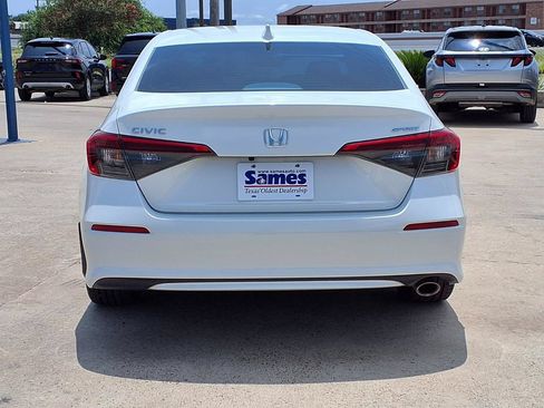 Used 2024 Honda Civic Sport image 7