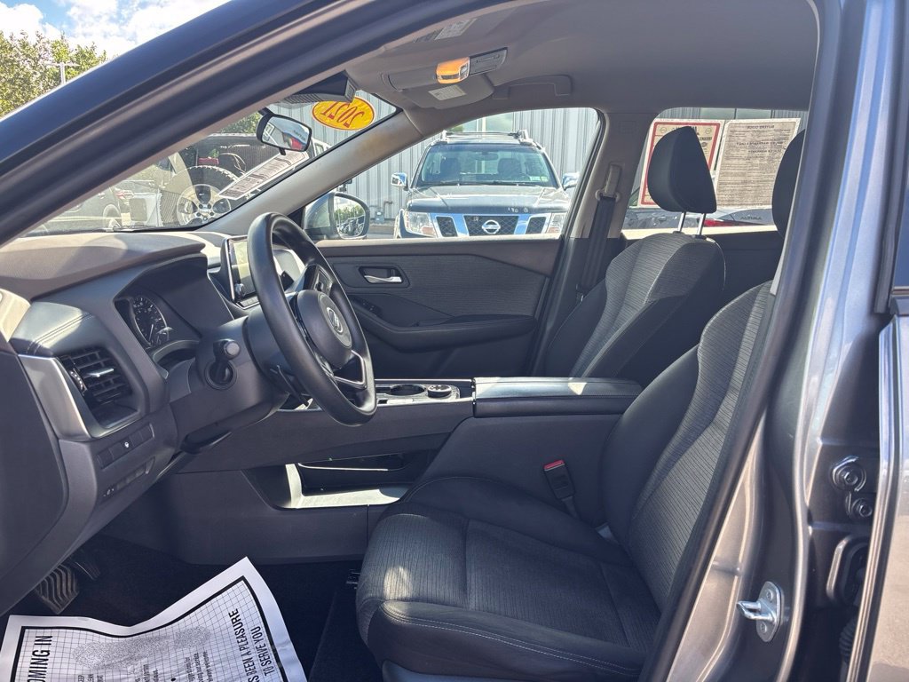 Used 2021 Nissan Rogue SV AWD/4WD image 18