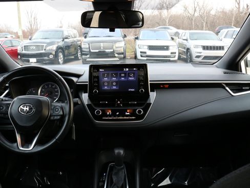 Used 2020 Toyota Corolla SE image 42