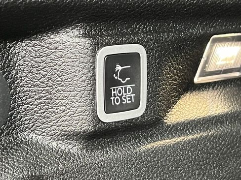 Used 2023 Jeep Grand Cherokee L Limited w/ Trailer Tow Group (B) image 34