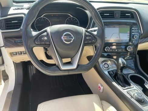Used 2018 Nissan Maxima Platinum image 4