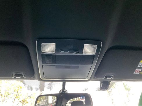 Used 2017 Toyota Tacoma TRD Sport w/ Tow Package image 34