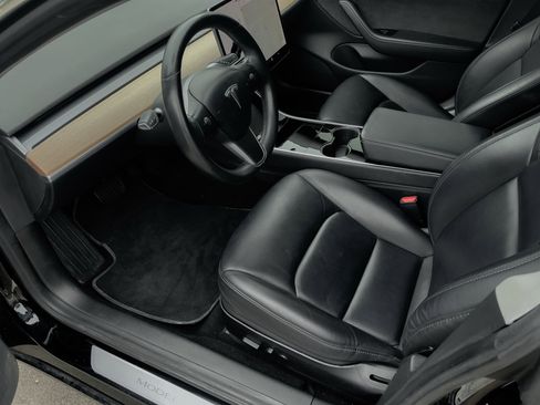 Used 2018 Tesla Model 3 Performance image 13